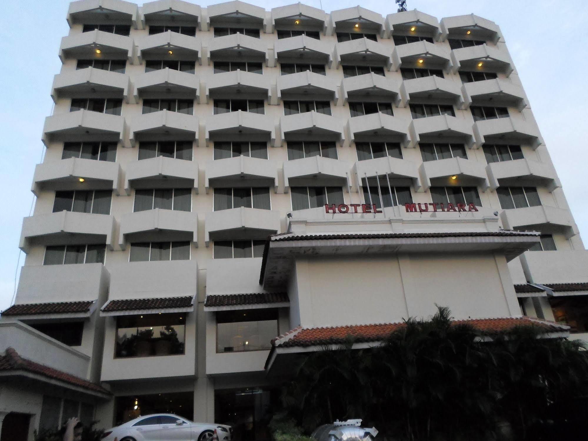 Hotel Mutiara Malioboro Yogyakarta Exterior foto